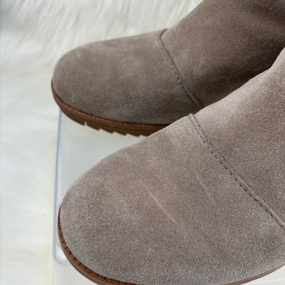 Sorel Taupe Suede Ankle Booties with Low Heel Size 7 Woman - Picture 6 of 11